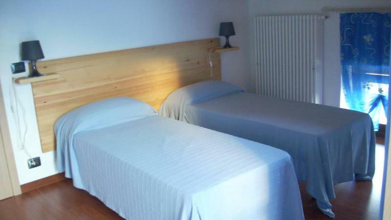 Maggiociondolo Hotel Venasca Luaran gambar